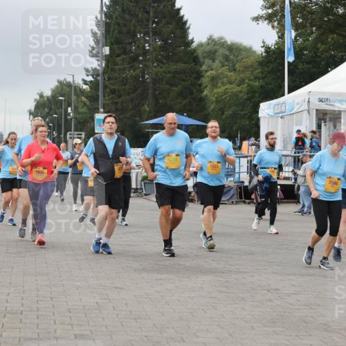 13.09.2026 - Kiel Lauf Andreas Tolksdorf http://msf.ph/oto/10416746 13.09.2026 10:07:28 Kiellinie 9570, 7930, 4214, 1523, 3598, 621 meine-sportfotos.de