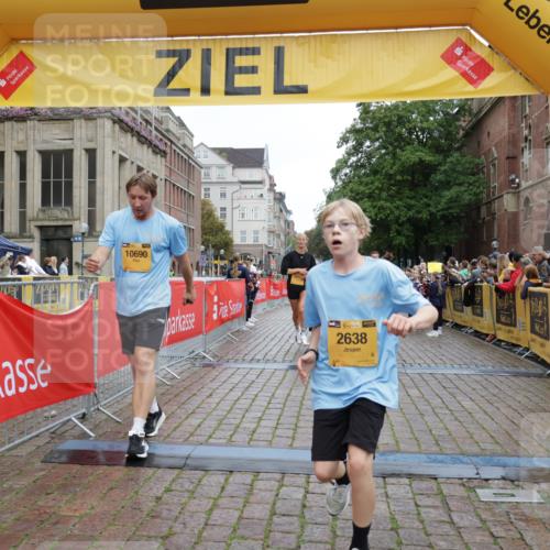 13.09.2026 - Kiel Lauf Yannick Fuchs http://msf.ph/oto/10416805 13.09.2026 09:37:57 Ziel 2221, 2638, 2854, 4089, 5930, 7723, 8702, 10444, 10690, 2057, 2417, 2720, 4252, 4790, 5837, 7050, 7827, 8661, 9518, 10220, 10656, 10778, 12416, 152, 235, 836, 1487, 2408, 5242, 5534, 6277, 7459, 12613, 2417, 3174, 3481, 4737, 8658, 9696 meine-sportfotos.de
