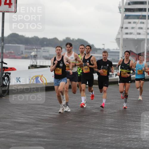 13.09.2026 - Kiel Lauf Andreas Tolksdorf http://msf.ph/oto/10416827 13.09.2026 10:55:47 Kiellinie 4, 879, 880, 6694, 2875, 11804 meine-sportfotos.de