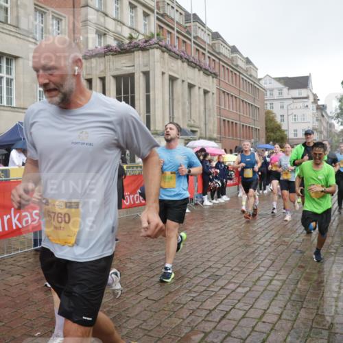 13.09.2026 - Kiel Lauf Yannick Fuchs http://msf.ph/oto/10416832 13.09.2026 10:48:44 Ziel 147, 170, 376, 418, 472, 727, 1930, 2383, 3613, 3631, 3845, 3916, 4201, 4510, 5246, 5841, 6039, 6087, 6623, 7354, 8305, 8570, 8706, 9353, 9500, 9574, 11879, 12588, 12689, 199, 473, 854, 960, 1161, 1322, 1564, 1644, 1763, 1818, 2001, 2011, 2042, 2097, 2253, 2649, 2956, 3031, 3272, 3402, 3738, 3773, 4511, 4553, 4736, 4753, 5116, 5447, 5546, 5655, 6000, 6760, 7326, 8553, 9972, 10234, 10265, 10672, 11005, 11349, 11383, 439, 3012, 3014, 10933 meine-sportfotos.de