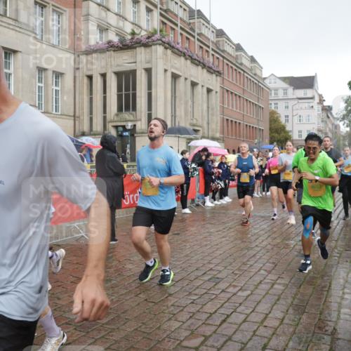 13.09.2026 - Kiel Lauf Yannick Fuchs http://msf.ph/oto/10416834 13.09.2026 10:48:44 Ziel 147, 170, 376, 418, 472, 727, 1930, 2383, 3613, 3631, 3845, 3916, 4201, 4510, 5246, 5841, 6039, 6087, 6623, 7354, 8305, 8570, 8706, 9353, 9500, 9574, 11879, 12588, 12689, 199, 473, 854, 960, 1161, 1322, 1564, 1644, 1763, 1818, 2001, 2011, 2042, 2097, 2253, 2649, 2956, 3031, 3272, 3402, 3738, 3773, 4511, 4553, 4736, 4753, 5116, 5447, 5546, 5655, 6000, 6760, 7326, 8553, 9972, 10234, 10265, 10672, 11005, 11349, 11383, 439, 3012, 3014, 10933 meine-sportfotos.de