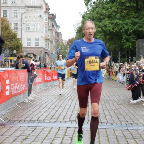 13.09.2026 - Kiel Lauf Yannick Fuchs http://msf.ph/oto/10416837 13.09.2026 09:38:00 Ziel 235, 836, 2221, 2408, 2638, 2854, 4089, 5534, 5930, 7723, 8702, 10444, 10690, 12613, 2057, 2720, 4252, 4790, 5837, 7050, 7827, 8661, 9518, 10220, 10656, 10778, 12416, 152, 1487, 2903, 5242, 6277, 7459, 2417, 3481, 4737, 5837, 8658, 8661, 9696, 12416 meine-sportfotos.de