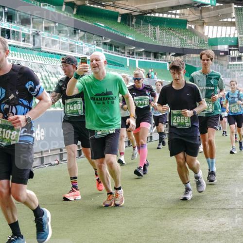 13.09.2026 - 21. swb-Marathon Bremen Michael Burmester http://msf.ph/oto/10416850 13.09.2026 13:19:58 Laufen im Stadion 333, 464, 486, 512, 704, 921, 938, 1066, 1129, 1156, 1409, 1431, 1446, 1506, 1697, 1756, 1765, 1815, 1916, 2010, 2028, 2064, 2137, 2224, 2240, 2294, 2315, 2349, 2394, 2395, 2417, 2437, 2453, 2501, 2519, 2533, 2557, 2563, 2588, 2622, 2626, 2689, 2694, 2695, 2702, 2703, 2722, 2756, 2786, 2793, 2843, 2845, 2886, 2944, 2983, 3017, 3018, 3031, 3035, 3036, 3037, 3046, 3059, 3072, 3102, 3116, 3139, 3189, 3198, 3243, 3263, 3264, 3285, 3287, 3310, 3315, 3619, 3879 meine-sportfotos.de