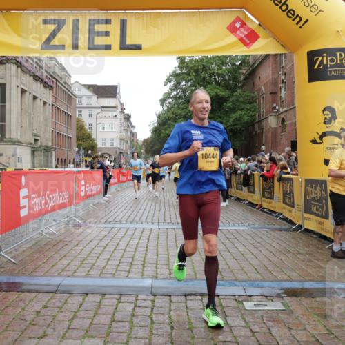 13.09.2026 - Kiel Lauf Yannick Fuchs http://msf.ph/oto/10416862 13.09.2026 09:38:01 Ziel 235, 836, 2221, 2408, 2638, 2854, 4089, 5534, 5930, 7459, 7723, 8702, 10444, 10690, 12613, 2057, 2720, 4252, 4790, 5837, 7050, 7827, 8661, 9518, 10220, 10656, 10778, 12416, 152, 1487, 1946, 2480, 2903, 5242, 6277, 2417, 4737, 5837, 7050, 8661, 9696, 12416 meine-sportfotos.de