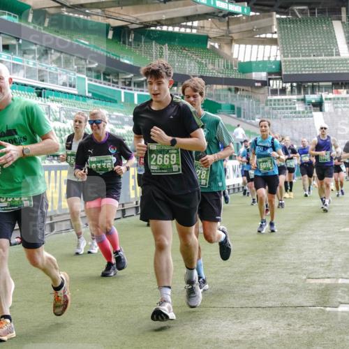 13.09.2026 - 21. swb-Marathon Bremen Michael Burmester http://msf.ph/oto/10416865 13.09.2026 13:19:58 Laufen im Stadion 333, 464, 486, 512, 704, 921, 938, 1066, 1129, 1156, 1409, 1431, 1446, 1506, 1697, 1756, 1765, 1815, 1916, 2010, 2028, 2064, 2137, 2224, 2240, 2294, 2315, 2349, 2394, 2395, 2417, 2437, 2453, 2501, 2519, 2533, 2557, 2563, 2588, 2622, 2626, 2689, 2694, 2695, 2702, 2703, 2722, 2756, 2786, 2793, 2843, 2845, 2886, 2944, 2983, 3017, 3018, 3031, 3035, 3036, 3037, 3046, 3059, 3072, 3102, 3116, 3139, 3189, 3198, 3243, 3263, 3264, 3285, 3287, 3310, 3315, 3619, 3879 meine-sportfotos.de