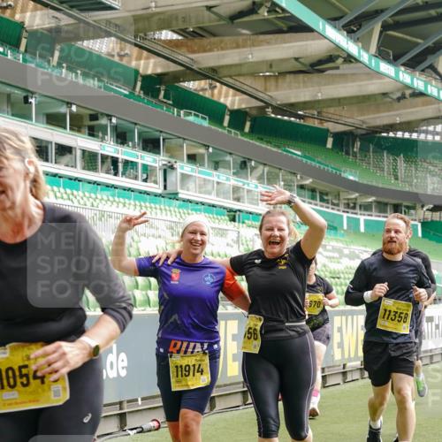 13.09.2026 - 21. swb-Marathon Bremen Michael Burmester http://msf.ph/oto/10416892 13.09.2026 10:42:24 Laufen im Stadion 10002, 10148, 10155, 10163, 10247, 10303, 10313, 10330, 10361, 10362, 10395, 10396, 10399, 10414, 10419, 10422, 10461, 10462, 10474, 10490, 10491, 10519, 10527, 10546, 10547, 10557, 10572, 10644, 10665, 10705, 10706, 10719, 10722, 10752, 10766, 10768, 10773, 10776, 10784, 10804, 10805, 10854, 10859, 10880, 10889, 10909, 10963, 10977, 11026, 11027, 11041, 11043, 11048, 11078, 11084, 11085, 11090, 11097, 11098, 11140, 11173, 11192, 11274 meine-sportfotos.de