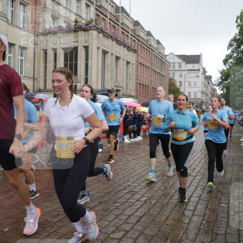 13.09.2026 - Kiel Lauf Yannick Fuchs http://msf.ph/oto/10416933 13.09.2026 10:48:56 Ziel 73, 439, 598, 727, 966, 1185, 1455, 2383, 3158, 3496, 3795, 3916, 4528, 4809, 5074, 5228, 5803, 6046, 6050, 6087, 6305, 6376, 6623, 6745, 7789, 7906, 7999, 8271, 8342, 8345, 8377, 8570, 8891, 9031, 9728, 10190, 10546, 11099, 11117, 11879, 11974, 12064, 12527, 12582, 12759, 147, 170, 376, 418, 472, 473, 727, 854, 1161, 1322, 1564, 1763, 1818, 1930, 2011, 2042, 2383, 2649, 2956, 3031, 3272, 3402, 3613, 3631, 3773, 3845, 4201, 4510, 4511, 4753, 5246, 5546, 5655 meine-sportfotos.de