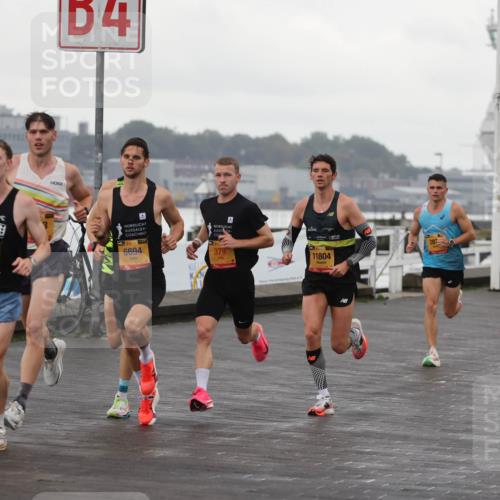 13.09.2026 - Kiel Lauf Andreas Tolksdorf http://msf.ph/oto/10416960 13.09.2026 10:55:48 Kiellinie 879, 4, 39, 6694, 379, 11804 meine-sportfotos.de
