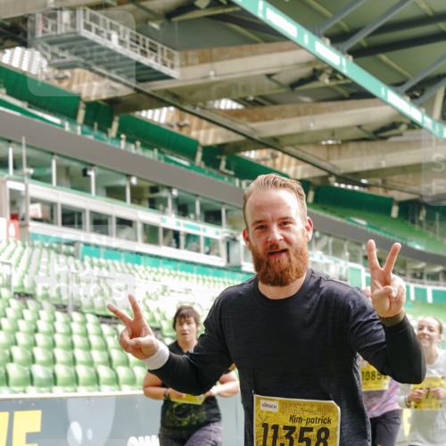 13.09.2026 - 21. swb-Marathon Bremen Michael Burmester http://msf.ph/oto/10416986 13.09.2026 10:42:27 Laufen im Stadion 10002, 10148, 10155, 10163, 10247, 10303, 10330, 10361, 10362, 10395, 10396, 10399, 10414, 10419, 10422, 10461, 10462, 10474, 10490, 10491, 10519, 10527, 10546, 10547, 10557, 10572, 10644, 10665, 10705, 10706, 10719, 10722, 10752, 10768, 10773, 10776, 10784, 10804, 10805, 10854, 10859, 10880, 10889, 10909, 10963, 10977, 11026, 11027, 11041, 11043, 11048, 11078, 11084, 11085, 11090, 11097, 11098, 11140, 11173, 11192, 11274 meine-sportfotos.de