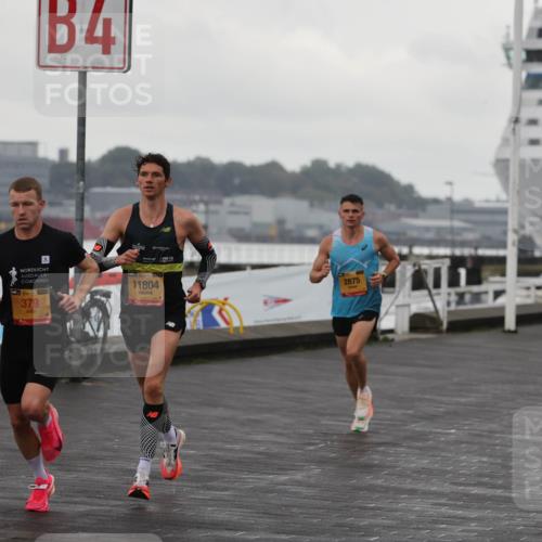 13.09.2026 - Kiel Lauf Andreas Tolksdorf http://msf.ph/oto/10416992 13.09.2026 10:55:49 Kiellinie 4, 39, 6694, 1, 39, 379, 11804, 7519, 2875 meine-sportfotos.de