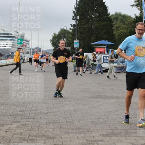 13.09.2026 - Kiel Lauf Andreas Tolksdorf http://msf.ph/oto/10416996 13.09.2026 10:07:44 Kiellinie 10, 4, 324, 6378, 38, 4309, 218, 241 meine-sportfotos.de