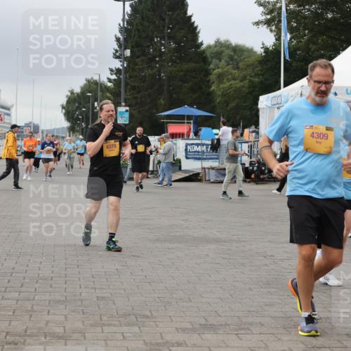 13.09.2026 - Kiel Lauf Andreas Tolksdorf http://msf.ph/oto/10417026 13.09.2026 10:07:45 Kiellinie 13, 4, 6378, 15, 39, 4309, 241 meine-sportfotos.de