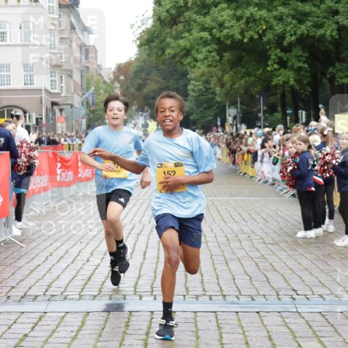 13.09.2026 - Kiel Lauf Yannick Fuchs http://msf.ph/oto/10417035 13.09.2026 09:38:15 Ziel 152, 235, 1487, 2903, 5242, 6277, 7459, 12613, 235, 836, 2057, 2221, 2408, 2638, 2720, 2854, 4089, 4252, 4790, 5534, 5930, 7723, 8702, 9518, 10444, 10690, 12613, 1806, 1946, 2480, 3315, 3344, 4043, 4518, 6989, 9825, 11351, 2720, 4252, 7827, 9518, 10656 meine-sportfotos.de