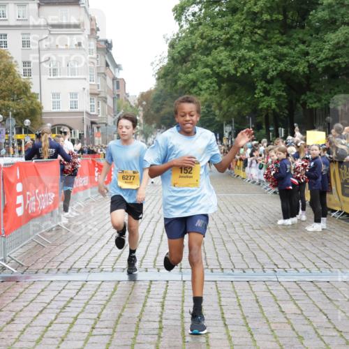 13.09.2026 - Kiel Lauf Yannick Fuchs http://msf.ph/oto/10417048 13.09.2026 09:38:15 Ziel 152, 235, 1487, 2903, 5242, 6277, 7459, 12613, 235, 836, 2057, 2221, 2408, 2638, 2720, 2854, 4089, 4252, 4790, 5534, 5930, 7723, 8702, 9518, 10444, 10690, 12613, 1806, 1946, 2480, 3315, 3344, 4043, 4518, 6989, 9825, 11351, 2720, 4252, 7827, 9518, 10656 meine-sportfotos.de
