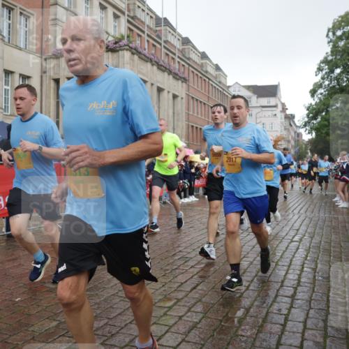 13.09.2026 - Kiel Lauf Yannick Fuchs http://msf.ph/oto/10417063 13.09.2026 10:49:06 Ziel 73, 966, 1087, 1483, 1533, 1732, 1989, 2810, 2879, 3399, 3640, 4140, 4528, 4670, 4809, 4865, 4876, 5228, 5543, 5803, 6050, 6305, 6376, 6933, 7545, 7999, 8032, 8271, 8329, 8377, 8594, 8991, 9031, 9728, 10411, 10481, 11099, 11117, 11475, 11974, 12582, 12759, 147, 170, 376, 418, 439, 472, 598, 727, 1185, 1455, 1930, 2011, 2383, 2956, 3031, 3158, 3496, 3613, 3631, 3773, 3795, 3845, 3916, 4201, 4510, 4809, 5074, 5246, 5655, 6046, 6050, 6087, 6745, 7789, 7906, 8377, 8891, 2133 meine-sportfotos.de