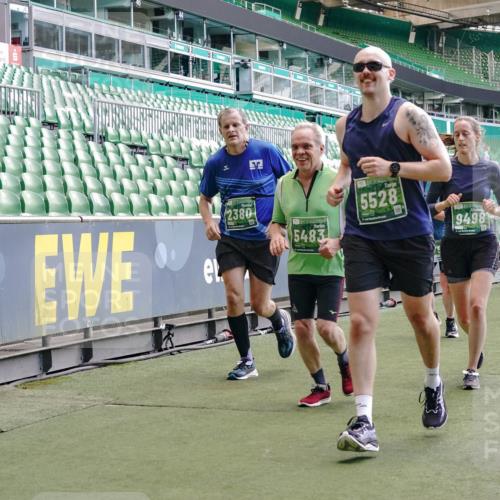 13.09.2026 - 21. swb-Marathon Bremen Michael Burmester http://msf.ph/oto/10417075 13.09.2026 13:20:04 Laufen im Stadion 333, 464, 486, 512, 704, 921, 938, 1066, 1129, 1156, 1409, 1431, 1439, 1446, 1506, 1697, 1756, 1765, 1815, 1846, 1916, 2010, 2028, 2064, 2139, 2224, 2240, 2278, 2315, 2349, 2394, 2395, 2417, 2437, 2501, 2519, 2533, 2557, 2563, 2588, 2622, 2626, 2689, 2694, 2695, 2702, 2703, 2722, 2756, 2786, 2793, 2843, 2845, 2886, 2944, 2983, 3004, 3017, 3018, 3031, 3035, 3036, 3037, 3046, 3059, 3072, 3102, 3116, 3139, 3189, 3198, 3243, 3263, 3264, 3285, 3287, 3310, 3315, 3619, 3879 meine-sportfotos.de