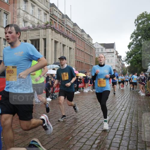 13.09.2026 - Kiel Lauf Yannick Fuchs http://msf.ph/oto/10417083 13.09.2026 10:49:07 Ziel 73, 966, 1087, 1483, 1533, 1732, 1989, 2810, 2879, 3399, 3640, 4140, 4528, 4670, 4865, 4876, 5228, 5543, 5803, 6305, 6376, 6933, 7545, 7999, 8032, 8271, 8329, 8594, 8991, 9031, 9728, 10411, 10481, 11099, 11117, 11475, 11974, 12582, 12759, 147, 170, 376, 418, 439, 472, 598, 727, 1185, 1455, 1930, 2011, 2383, 2956, 3031, 3158, 3496, 3613, 3631, 3773, 3795, 3845, 3916, 4201, 4510, 4809, 5074, 5228, 5246, 5655, 6046, 6050, 6087, 6745, 7789, 7906, 8377, 8891, 1770, 2133 meine-sportfotos.de