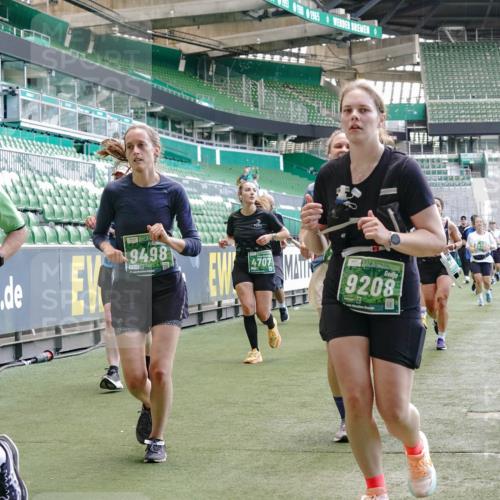 13.09.2026 - 21. swb-Marathon Bremen Michael Burmester http://msf.ph/oto/10417100 13.09.2026 13:20:05 Laufen im Stadion 333, 464, 486, 512, 704, 921, 938, 1066, 1129, 1156, 1409, 1431, 1439, 1446, 1506, 1697, 1756, 1765, 1815, 1846, 1916, 2010, 2028, 2064, 2139, 2224, 2240, 2278, 2315, 2349, 2394, 2395, 2417, 2437, 2501, 2519, 2533, 2557, 2563, 2588, 2622, 2626, 2689, 2694, 2695, 2702, 2703, 2722, 2756, 2786, 2793, 2843, 2845, 2886, 2944, 2983, 3004, 3017, 3018, 3031, 3035, 3036, 3037, 3046, 3059, 3072, 3102, 3116, 3139, 3189, 3198, 3243, 3263, 3264, 3285, 3287, 3310, 3315, 3619, 3879 meine-sportfotos.de