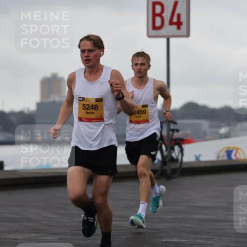 13.09.2026 - Kiel Lauf Andreas Tolksdorf http://msf.ph/oto/10417183 13.09.2026 10:56:20 Kiellinie 4, 39, 5248, 2459 meine-sportfotos.de