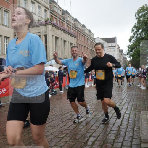 13.09.2026 - Kiel Lauf Yannick Fuchs http://msf.ph/oto/10417221 13.09.2026 10:49:13 Ziel 810, 1087, 1483, 1533, 1732, 1989, 2051, 2074, 2879, 3640, 4140, 4206, 4670, 4815, 4865, 4876, 5480, 5543, 5614, 6855, 6933, 7182, 7545, 8329, 8594, 8991, 9396, 10079, 10411, 10481, 12305, 73, 418, 439, 598, 727, 966, 1185, 1455, 1930, 2383, 2810, 3158, 3399, 3496, 3613, 3631, 3795, 3845, 3916, 4201, 4510, 4528, 4809, 5074, 5228, 5246, 5803, 6046, 6050, 6087, 6305, 6376, 6745, 7789, 7906, 7999, 8032, 8271, 8377, 8891, 959, 1770, 2133, 147 meine-sportfotos.de