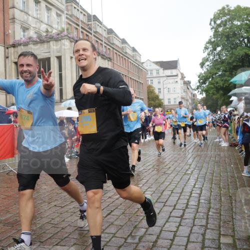 13.09.2026 - Kiel Lauf Yannick Fuchs http://msf.ph/oto/10417229 13.09.2026 10:49:14 Ziel 810, 1087, 1483, 1533, 1732, 1989, 2051, 2074, 2879, 3523, 3640, 3895, 4140, 4206, 4599, 4670, 4815, 4865, 4876, 5480, 5543, 5614, 6855, 6933, 7182, 7545, 8329, 8594, 9396, 10079, 10411, 10481, 12305, 73, 418, 439, 598, 727, 966, 1087, 1185, 1455, 1930, 2383, 2810, 3158, 3399, 3496, 3631, 3795, 3916, 4140, 4201, 4510, 4528, 4809, 5074, 5228, 5246, 5803, 6046, 6050, 6087, 6305, 6376, 6745, 7789, 7906, 7999, 8032, 8271, 8377, 8891, 959, 1770, 2133, 147 meine-sportfotos.de