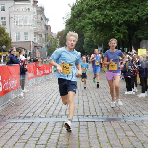 13.09.2026 - Kiel Lauf Yannick Fuchs http://msf.ph/oto/10417261 13.09.2026 09:38:27 Ziel 1806, 1946, 2480, 2903, 3315, 3344, 4043, 9825, 11351, 152, 235, 836, 1487, 2221, 2408, 2638, 2854, 4089, 5242, 5534, 5930, 6277, 7459, 7723, 8702, 10444, 10690, 12613, 3814, 4518, 4975, 6989, 7747, 8482, 9759, 10415, 2221, 2638, 4790, 10690 meine-sportfotos.de