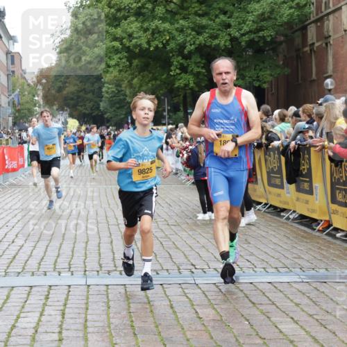 13.09.2026 - Kiel Lauf Yannick Fuchs http://msf.ph/oto/10417293 13.09.2026 09:38:30 Ziel 1806, 1946, 2480, 3315, 3344, 4043, 4518, 6989, 9825, 11351, 152, 235, 836, 1487, 2408, 2854, 2903, 4089, 5242, 5534, 5930, 6277, 7459, 7723, 8702, 10444, 12613, 3814, 4975, 7747, 8482, 9759, 10415, 10894, 2221, 2638, 2854, 4089, 7723, 8702, 10444, 10690 meine-sportfotos.de