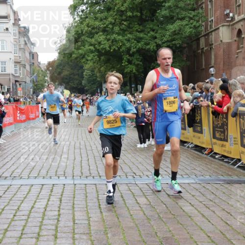 13.09.2026 - Kiel Lauf Yannick Fuchs http://msf.ph/oto/10417303 13.09.2026 09:38:30 Ziel 1806, 1946, 2480, 3315, 3344, 4043, 4518, 6989, 9825, 11351, 152, 235, 836, 1487, 2408, 2854, 2903, 4089, 5242, 5534, 5930, 6277, 7459, 7723, 8702, 10444, 12613, 3814, 4975, 7747, 8482, 9759, 10415, 10894, 2221, 2638, 2854, 4089, 7723, 8702, 10444, 10690 meine-sportfotos.de