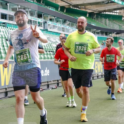 13.09.2026 - 21. swb-Marathon Bremen Michael Burmester http://msf.ph/oto/10417335 13.09.2026 13:20:10 Laufen im Stadion 333, 464, 512, 704, 921, 938, 1066, 1129, 1156, 1409, 1431, 1439, 1446, 1506, 1697, 1756, 1765, 1815, 1846, 1916, 2010, 2028, 2064, 2139, 2201, 2224, 2240, 2278, 2315, 2349, 2394, 2395, 2417, 2437, 2501, 2519, 2533, 2557, 2563, 2588, 2622, 2626, 2689, 2694, 2695, 2702, 2703, 2722, 2756, 2786, 2793, 2843, 2845, 2886, 2944, 2983, 3004, 3017, 3018, 3031, 3035, 3036, 3037, 3046, 3059, 3072, 3102, 3116, 3139, 3189, 3198, 3243, 3263, 3264, 3285, 3287, 3310, 3315, 3619 meine-sportfotos.de