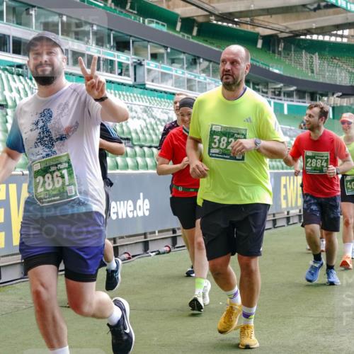 13.09.2026 - 21. swb-Marathon Bremen Michael Burmester http://msf.ph/oto/10417349 13.09.2026 13:20:10 Laufen im Stadion 333, 464, 512, 704, 921, 938, 1066, 1129, 1156, 1409, 1431, 1439, 1446, 1506, 1697, 1756, 1765, 1815, 1846, 1916, 2010, 2028, 2064, 2139, 2201, 2224, 2240, 2278, 2315, 2349, 2394, 2395, 2417, 2437, 2501, 2519, 2533, 2557, 2563, 2588, 2622, 2626, 2689, 2694, 2695, 2702, 2703, 2722, 2756, 2786, 2793, 2843, 2845, 2886, 2944, 2983, 3004, 3017, 3018, 3031, 3035, 3036, 3037, 3046, 3059, 3072, 3102, 3116, 3139, 3189, 3198, 3243, 3263, 3264, 3285, 3287, 3310, 3315, 3619 meine-sportfotos.de