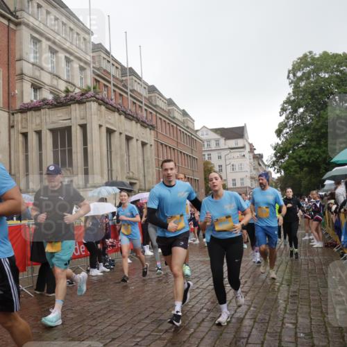 13.09.2026 - Kiel Lauf Yannick Fuchs http://msf.ph/oto/10417362 13.09.2026 10:49:24 Ziel 1770, 2010, 2051, 2074, 2133, 3523, 3895, 4169, 4206, 4599, 4815, 4937, 5054, 5480, 5614, 5741, 6034, 6855, 6972, 7182, 7295, 7978, 8078, 8275, 8416, 9172, 9396, 9436, 10079, 10888, 73, 439, 598, 810, 966, 1087, 1185, 1455, 1483, 1533, 1732, 1989, 2074, 2810, 2879, 3158, 3399, 3496, 3640, 3795, 3916, 4140, 4528, 4670, 4809, 4865, 4876, 5074, 5228, 5543, 5803, 6046, 6050, 6087, 6305, 6376, 6745, 6933, 7545, 7789, 7906, 7999, 8032, 8271, 8329, 8377, 8594, 8891, 959 meine-sportfotos.de