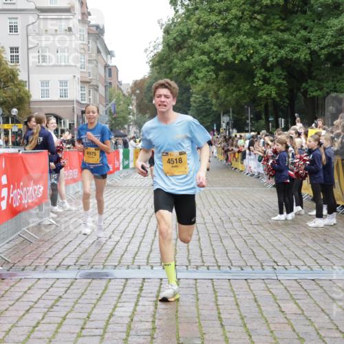 13.09.2026 - Kiel Lauf Yannick Fuchs http://msf.ph/oto/10417368 13.09.2026 09:38:36 Ziel 1806, 3344, 3814, 4043, 4518, 4975, 6989, 8482, 9825, 152, 235, 836, 1487, 1946, 2408, 2480, 2903, 3315, 3344, 5242, 5534, 5930, 6277, 7459, 11351, 12613, 682, 4314, 7747, 8313, 9759, 9838, 10415, 10894, 836, 2408, 2854, 4089, 5534, 5930, 7723, 8702, 10444, 10690 meine-sportfotos.de