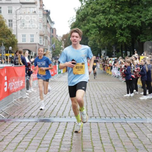 13.09.2026 - Kiel Lauf Yannick Fuchs http://msf.ph/oto/10417376 13.09.2026 09:38:37 Ziel 1806, 3814, 4043, 4518, 4975, 6989, 8482, 9825, 10415, 152, 235, 836, 1487, 1946, 2408, 2480, 2903, 3315, 3344, 5242, 5534, 6277, 7459, 11351, 12613, 682, 4314, 7747, 8313, 8943, 9759, 9838, 10894, 235, 836, 2408, 2854, 4089, 5534, 5930, 7723, 8702, 10444, 12613 meine-sportfotos.de