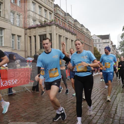 13.09.2026 - Kiel Lauf Yannick Fuchs http://msf.ph/oto/10417381 13.09.2026 10:49:24 Ziel 1770, 2010, 2051, 2074, 2133, 3523, 3895, 4169, 4206, 4599, 4815, 4937, 5054, 5480, 5614, 5741, 6034, 6855, 6972, 7182, 7295, 7978, 8078, 8275, 8416, 9172, 9396, 9436, 10079, 10888, 73, 439, 598, 810, 966, 1087, 1185, 1455, 1483, 1533, 1732, 1989, 2074, 2810, 2879, 3158, 3399, 3496, 3640, 3795, 3916, 4140, 4528, 4670, 4809, 4865, 4876, 5074, 5228, 5543, 5803, 6046, 6050, 6087, 6305, 6376, 6745, 6933, 7545, 7789, 7906, 7999, 8032, 8271, 8329, 8377, 8594, 8891, 959 meine-sportfotos.de