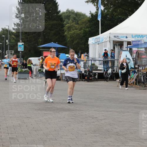 13.09.2026 - Kiel Lauf Andreas Tolksdorf http://msf.ph/oto/10417382 13.09.2026 10:07:56 Kiellinie 3, 7, 2345, 7880 meine-sportfotos.de