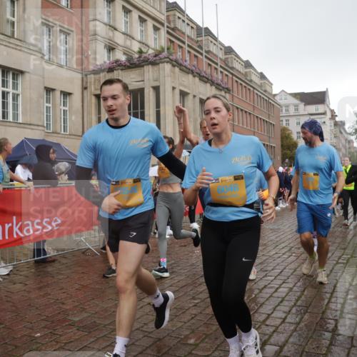 13.09.2026 - Kiel Lauf Yannick Fuchs http://msf.ph/oto/10417385 13.09.2026 10:49:25 Ziel 959, 1770, 2010, 2051, 2133, 2705, 3523, 3528, 3895, 4169, 4206, 4599, 4815, 4937, 5054, 5480, 5614, 5741, 6034, 6855, 6972, 7182, 7295, 7978, 8078, 8275, 8416, 9040, 9172, 9396, 9436, 10079, 10888, 73, 439, 598, 810, 966, 1087, 1185, 1455, 1483, 1533, 1732, 1989, 2051, 2074, 2810, 2879, 3158, 3399, 3496, 3640, 3795, 4140, 4206, 4528, 4670, 4809, 4865, 4876, 5074, 5228, 5543, 5803, 6046, 6050, 6305, 6376, 6745, 6933, 7545, 7789, 7906, 7999, 8032, 8271, 8329, 8377, 8594, 8891 meine-sportfotos.de