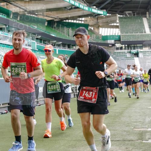 13.09.2026 - 21. swb-Marathon Bremen Michael Burmester http://msf.ph/oto/10417409 13.09.2026 13:20:12 Laufen im Stadion 333, 464, 512, 704, 938, 1066, 1129, 1156, 1409, 1439, 1446, 1506, 1697, 1756, 1765, 1815, 1846, 1916, 2010, 2028, 2064, 2139, 2201, 2224, 2240, 2258, 2278, 2315, 2349, 2394, 2395, 2417, 2437, 2501, 2519, 2533, 2557, 2563, 2588, 2622, 2626, 2689, 2694, 2695, 2702, 2703, 2722, 2756, 2786, 2793, 2843, 2845, 2886, 2944, 2983, 3004, 3017, 3018, 3031, 3035, 3036, 3037, 3046, 3059, 3072, 3102, 3116, 3139, 3189, 3198, 3243, 3263, 3264, 3285, 3287, 3310, 3315 meine-sportfotos.de