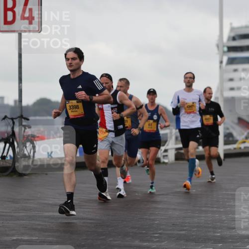 13.09.2026 - Kiel Lauf Andreas Tolksdorf http://msf.ph/oto/10417413 13.09.2026 10:56:25 Kiellinie 4, 74, 39, 3398, 4347 meine-sportfotos.de