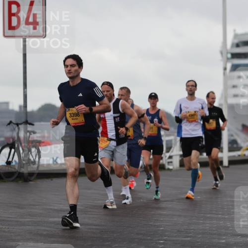 13.09.2026 - Kiel Lauf Andreas Tolksdorf http://msf.ph/oto/10417418 13.09.2026 10:56:25 Kiellinie 04, 4, 3398 meine-sportfotos.de