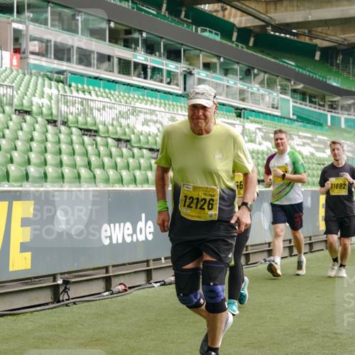 13.09.2026 - 21. swb-Marathon Bremen Michael Burmester http://msf.ph/oto/10417460 13.09.2026 10:42:40 Laufen im Stadion 10002, 10004, 10005, 10148, 10163, 10247, 10271, 10303, 10330, 10361, 10362, 10395, 10396, 10414, 10422, 10461, 10462, 10474, 10490, 10491, 10519, 10546, 10547, 10557, 10572, 10665, 10705, 10719, 10722, 10752, 10773, 10776, 10784, 10804, 10805, 10854, 10859, 10880, 10889, 10909, 10963, 10977, 11026, 11027, 11041, 11043, 11048, 11078, 11084, 11085, 11090, 11097, 11098, 11140, 11173, 11192, 11274 meine-sportfotos.de