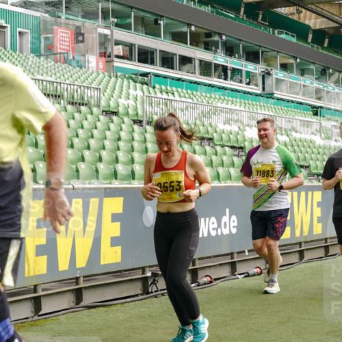 13.09.2026 - 21. swb-Marathon Bremen Michael Burmester http://msf.ph/oto/10417495 13.09.2026 10:42:41 Laufen im Stadion 10002, 10004, 10005, 10148, 10163, 10247, 10271, 10303, 10330, 10361, 10362, 10395, 10396, 10414, 10422, 10461, 10462, 10474, 10490, 10491, 10519, 10546, 10547, 10557, 10572, 10665, 10705, 10719, 10722, 10752, 10773, 10776, 10784, 10804, 10805, 10854, 10859, 10880, 10889, 10909, 10963, 10977, 11026, 11027, 11041, 11043, 11048, 11078, 11084, 11085, 11090, 11097, 11098, 11140, 11173, 11192, 11274 meine-sportfotos.de