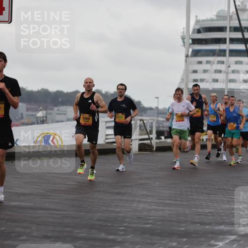 13.09.2026 - Kiel Lauf Andreas Tolksdorf http://msf.ph/oto/10417505 13.09.2026 10:56:40 Kiellinie 4, 7264, 8209, 7208, 11809, 3 meine-sportfotos.de