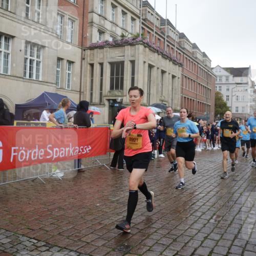 13.09.2026 - Kiel Lauf Yannick Fuchs http://msf.ph/oto/10417532 13.09.2026 10:49:37 Ziel 959, 1770, 2167, 2245, 2668, 2705, 3259, 3294, 3528, 3979, 4049, 5054, 5179, 5651, 5741, 6024, 6034, 6292, 6321, 6339, 6877, 6972, 7311, 8263, 8717, 9040, 9469, 10037, 10191, 10204, 10516, 11354, 11880, 12180, 12515, 810, 1087, 1483, 1533, 1732, 1770, 1989, 2010, 2051, 2074, 2133, 2810, 2879, 3399, 3523, 3640, 3895, 4140, 4169, 4206, 4599, 4670, 4815, 4865, 4876, 4937, 5054, 5480, 5543, 5614, 6034, 6855, 6933, 7182, 7545, 8032, 8329, 8594, 73 meine-sportfotos.de
