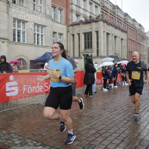 13.09.2026 - Kiel Lauf Yannick Fuchs http://msf.ph/oto/10417553 13.09.2026 10:49:38 Ziel 959, 2167, 2245, 2668, 2705, 3259, 3294, 3311, 3508, 3528, 3979, 4049, 5179, 5651, 5741, 5849, 6024, 6292, 6321, 6339, 6877, 6972, 7311, 8263, 8717, 9040, 9275, 9469, 10037, 10191, 10204, 10516, 11354, 11880, 12180, 12378, 12515, 810, 1087, 1483, 1533, 1732, 1770, 1989, 2010, 2051, 2074, 2133, 2879, 3523, 3640, 3895, 4140, 4169, 4206, 4599, 4670, 4815, 4865, 4876, 4937, 5054, 5480, 5543, 5614, 6034, 6855, 6933, 7182, 7545, 8329, 8594, 73 meine-sportfotos.de