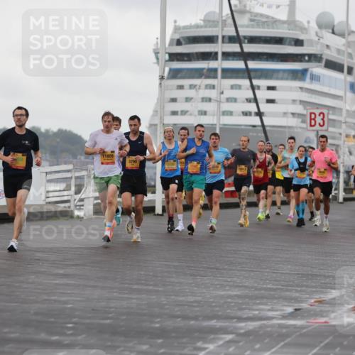 13.09.2026 - Kiel Lauf Andreas Tolksdorf http://msf.ph/oto/10417563 13.09.2026 10:56:41 Kiellinie 8209, 11809, 3290, 10512, 316, 3 meine-sportfotos.de