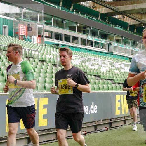 13.09.2026 - 21. swb-Marathon Bremen Michael Burmester http://msf.ph/oto/10417574 13.09.2026 10:42:43 Laufen im Stadion 10002, 10004, 10005, 10148, 10163, 10247, 10271, 10303, 10330, 10361, 10362, 10395, 10396, 10402, 10422, 10461, 10462, 10474, 10490, 10491, 10519, 10546, 10547, 10557, 10572, 10665, 10705, 10719, 10722, 10752, 10773, 10776, 10784, 10805, 10854, 10859, 10880, 10889, 10909, 10963, 10977, 11026, 11027, 11041, 11043, 11048, 11078, 11084, 11085, 11090, 11097, 11098, 11140, 11173, 11192, 11274, 11482 meine-sportfotos.de