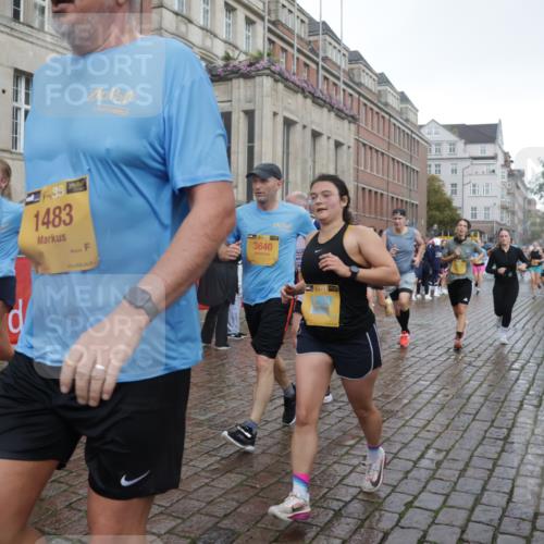 13.09.2026 - Kiel Lauf Yannick Fuchs http://msf.ph/oto/10417585 13.09.2026 10:49:41 Ziel 1388, 2167, 2245, 2668, 3259, 3294, 3311, 3508, 3979, 4049, 5179, 5651, 5849, 6024, 6157, 6292, 6321, 6339, 6877, 7011, 7311, 8263, 8644, 8717, 9037, 9107, 9275, 9469, 10037, 10191, 10204, 10516, 11354, 11880, 12180, 12378, 12410, 12515, 810, 959, 1483, 1533, 1732, 1770, 1989, 2010, 2051, 2074, 2133, 2705, 2879, 3523, 3528, 3640, 3895, 4169, 4206, 4599, 4670, 4815, 4865, 4876, 4937, 5054, 5480, 5543, 5614, 5741, 6034, 6321, 6855, 6933, 7182, 7545, 8329, 8594, 1533 meine-sportfotos.de