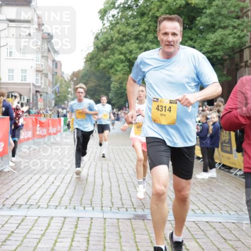 13.09.2026 - Kiel Lauf Yannick Fuchs http://msf.ph/oto/10417599 13.09.2026 09:38:55 Ziel 682, 4314, 7747, 8313, 8943, 9838, 10894, 1806, 1946, 2480, 3315, 3344, 3814, 4043, 4518, 4975, 6989, 8482, 9759, 9825, 10415, 11351, 20, 1702, 1927, 5869, 7431, 12496, 12682, 152, 1946, 2480, 2903, 6277 meine-sportfotos.de