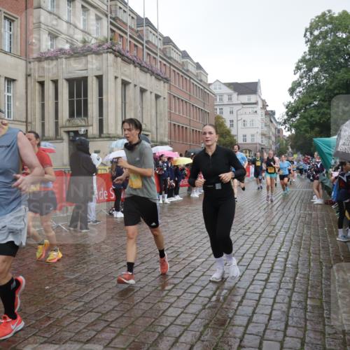13.09.2026 - Kiel Lauf Yannick Fuchs http://msf.ph/oto/10417614 13.09.2026 10:49:42 Ziel 1388, 2167, 2245, 2668, 3259, 3294, 3311, 3459, 3508, 3979, 4049, 5179, 5350, 5651, 5849, 6024, 6157, 6292, 6339, 6877, 7011, 7311, 8263, 8644, 8717, 8977, 9037, 9107, 9275, 9469, 10037, 10191, 10204, 10516, 10703, 11354, 11880, 12180, 12378, 12410, 12515, 810, 959, 1533, 1770, 2010, 2051, 2074, 2133, 2705, 2879, 3259, 3523, 3528, 3640, 3895, 4169, 4206, 4599, 4670, 4815, 4937, 5054, 5480, 5543, 5614, 5741, 6034, 6321, 6855, 6933, 7182, 7545, 8329, 8594, 1533 meine-sportfotos.de