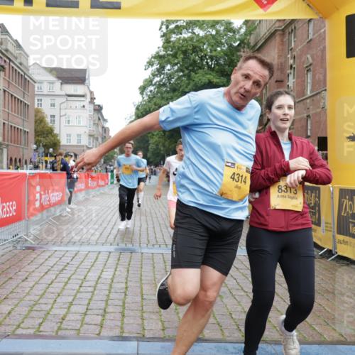13.09.2026 - Kiel Lauf Yannick Fuchs http://msf.ph/oto/10417623 13.09.2026 09:38:56 Ziel 682, 4314, 7747, 8313, 8943, 9838, 10894, 1806, 1946, 2480, 3315, 3344, 3814, 4043, 4518, 4975, 6989, 7747, 8482, 9759, 9825, 10415, 11351, 20, 1702, 1927, 5272, 5398, 5869, 7431, 12496, 12682, 1946, 2480, 2903, 6277, 11351 meine-sportfotos.de